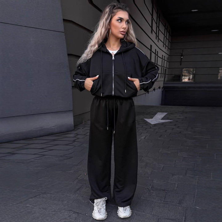 Women's sporty loungewear set with hood and wide pants Lisslune