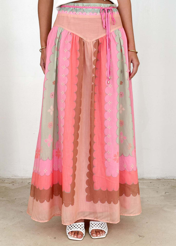 Ladies maxi skirt with playful embroidery and elastic waistband Lisslune