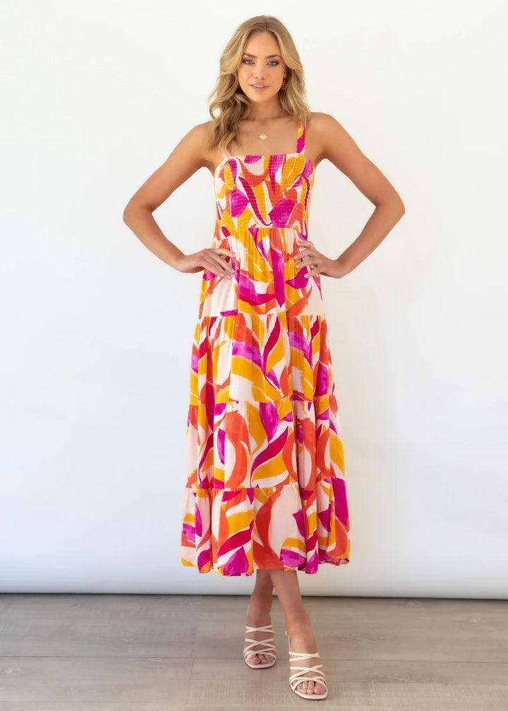 Women’s maxi dress with voluminous skirt and strapless shoulders Lisslune