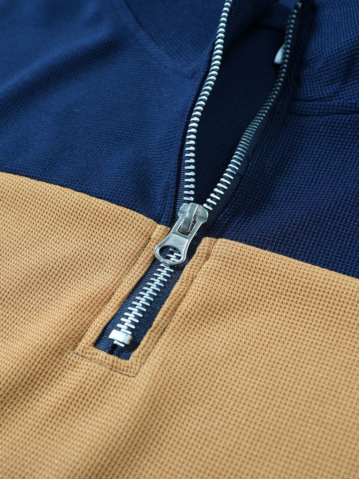 Men's sports pullover with modern stand-up collar and zipper Lisslune
