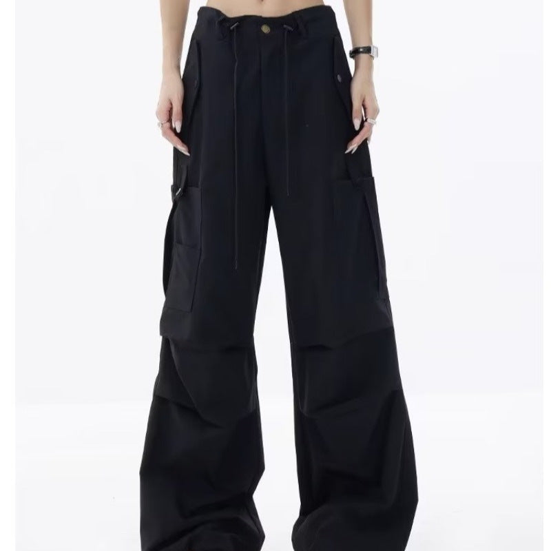 Women's cargo pants in a casual oversized cut with practical pockets and adjustable waistband