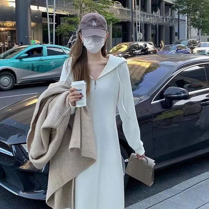 Women's hooded dress with a long silhouette and casual fit