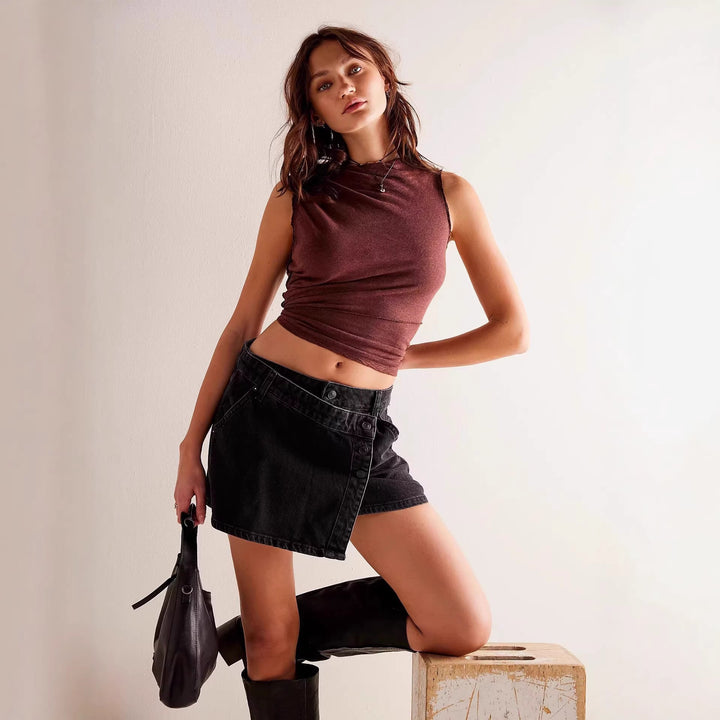 Ladies fashionable A-line denim skirt with asymmetrical button design and practical pockets Lisslune