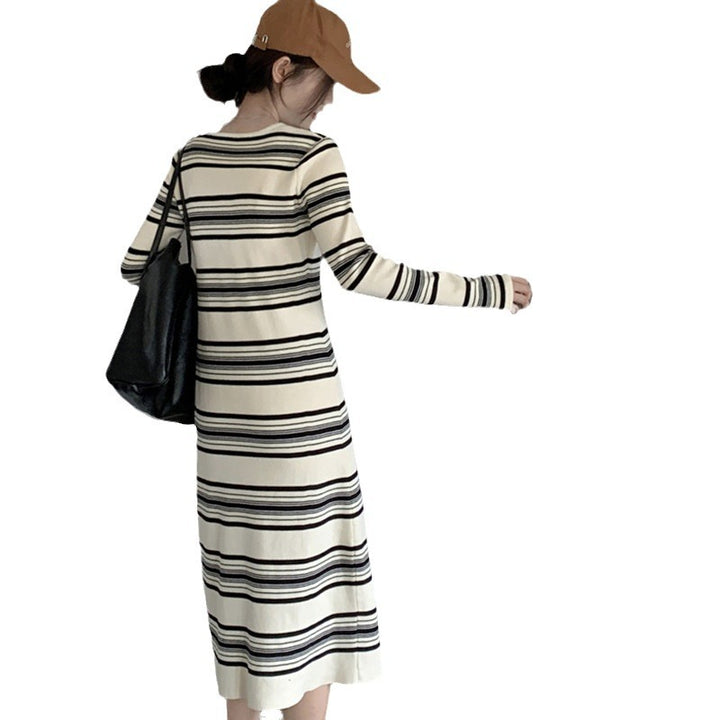 Women's Long Sleeve Striped Dress with Figure-Hugging Cut and Round Neckline