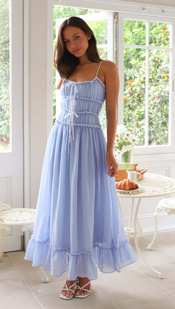 Ladies' maxi dress with ruffle details and adjustable straps Lisslune