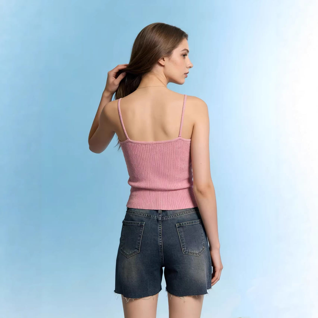 Women's casual denim shorts with frayed hems and side slit Lisslune