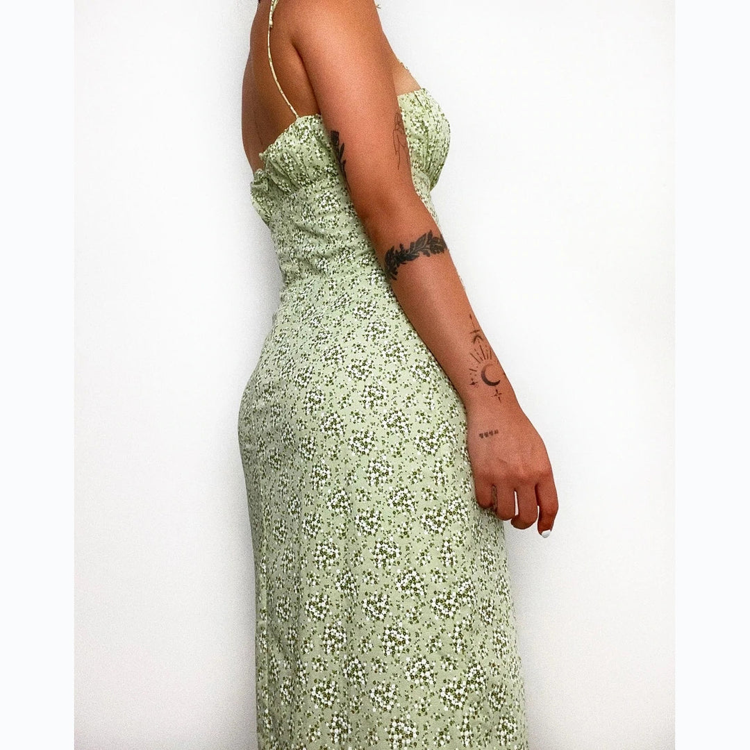 Women's midi dress with subtle floral pattern and slit Lune London
