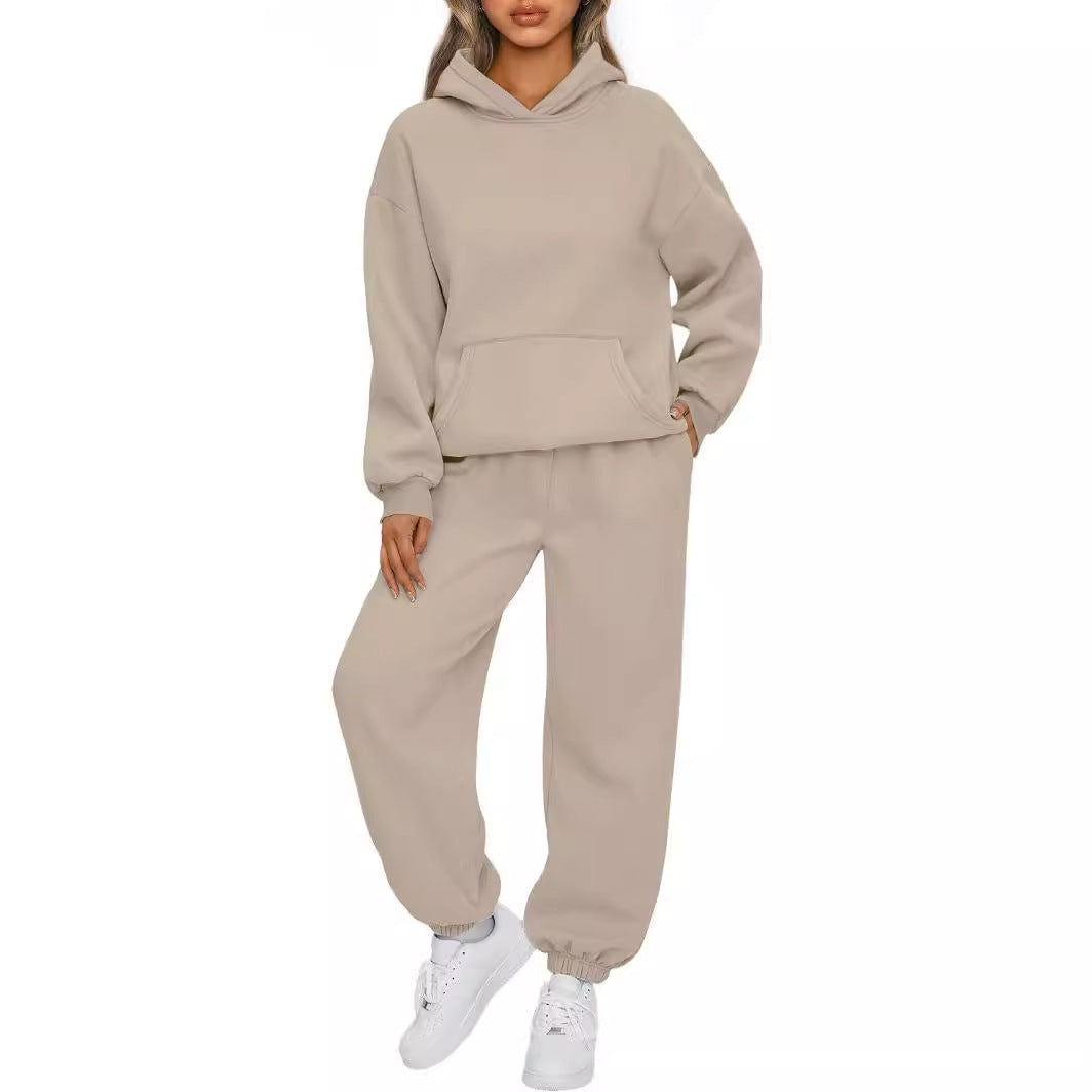 Women's leisure jogging suit with soft lining and practical pockets Lisslune