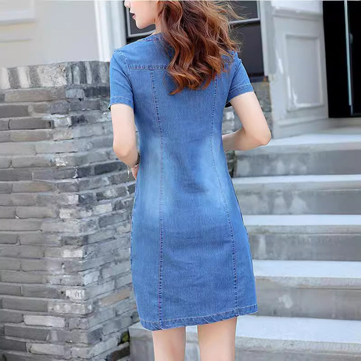 Women's denim dress in a casual cut with button details and practical pockets Lisslune