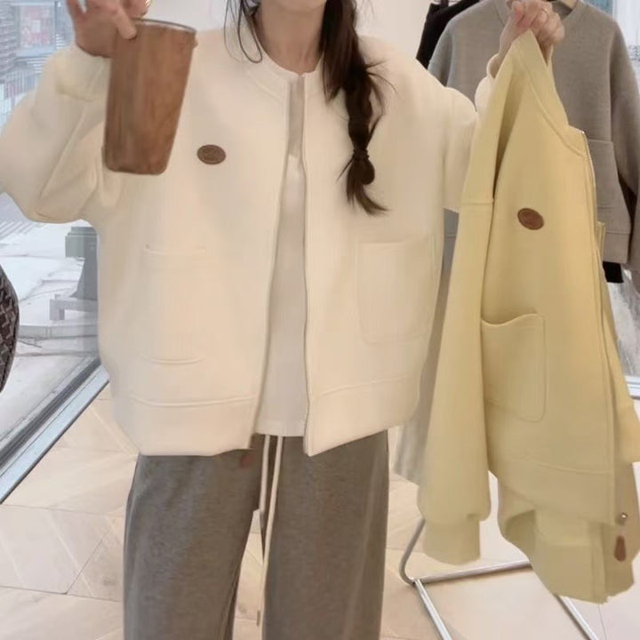 Women's oversized sweat jacket with practical pockets and fashionable design Lisslune