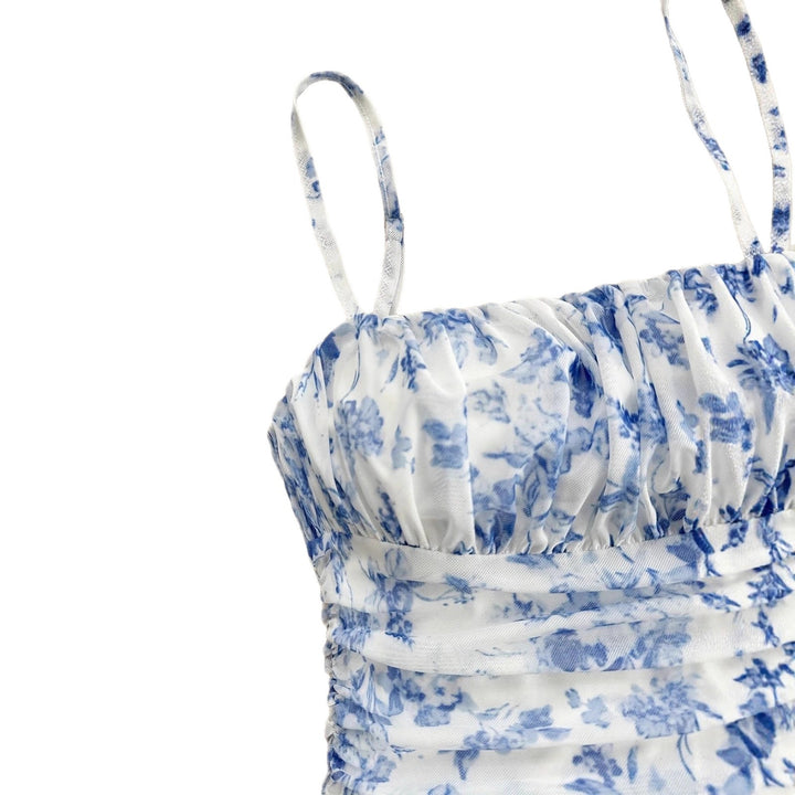 Damen Sommerliches Blumenkleid mit Spaghetti-Trägern und Raffungen Lisslune