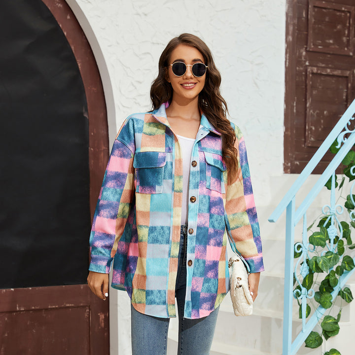 Ladies Checked Flannel Jacket with Practical Pockets and Oversized Cut