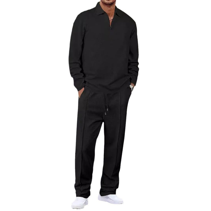 Men's sporty tracksuit with textured outer material and practical zip pockets Lisslune