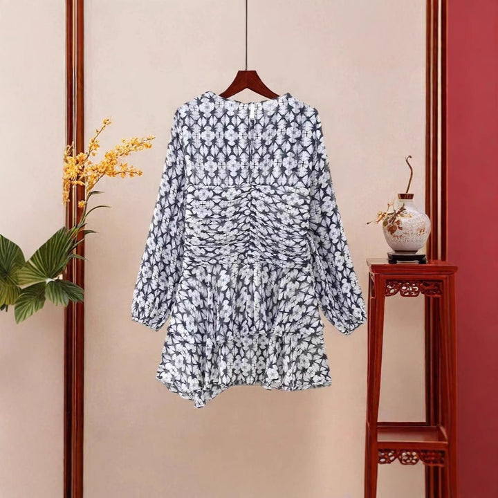 Ladies flowing summer dress with voluminous skirt and ruffle details Lisslune