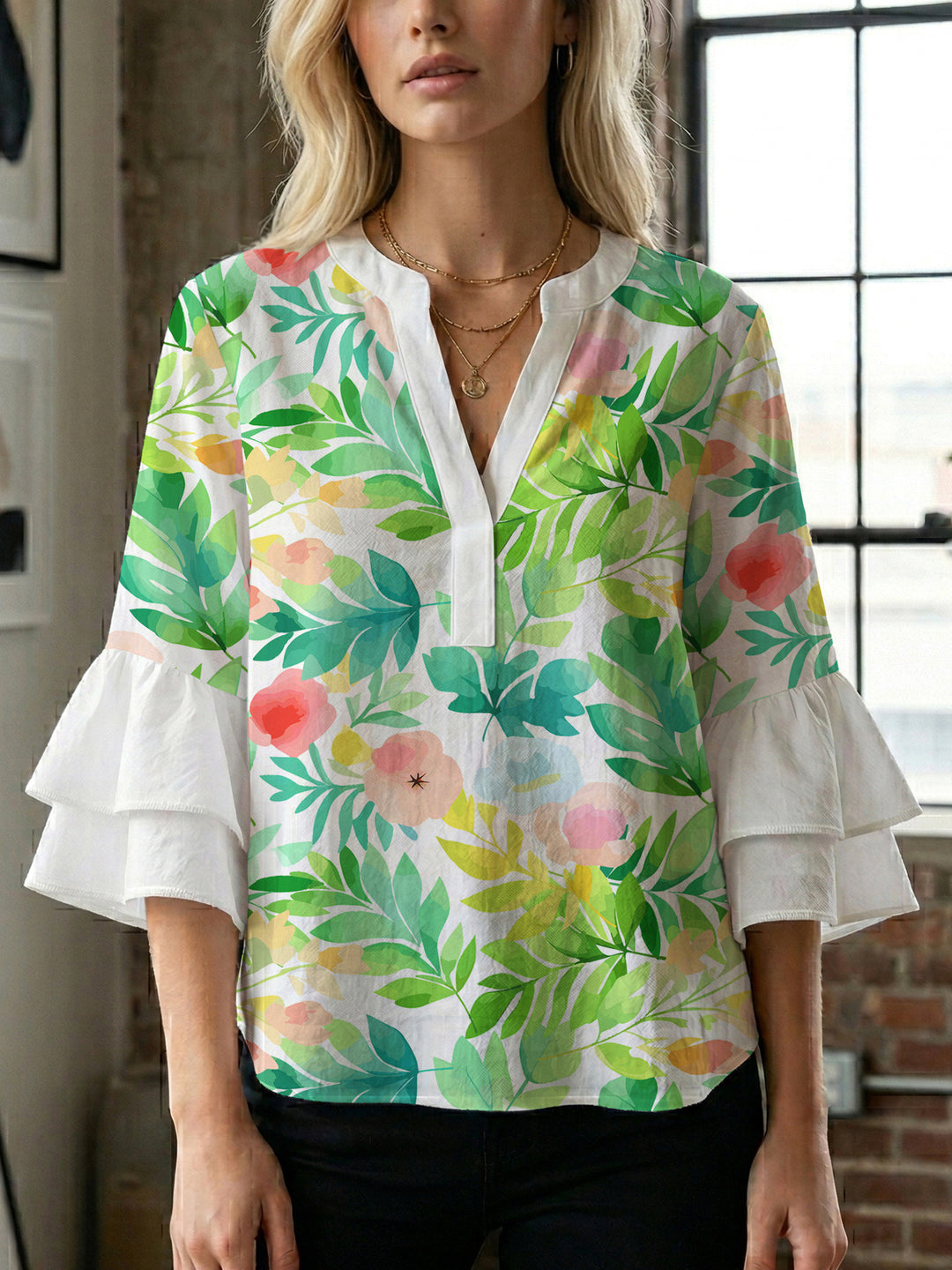 Women's blouse with voluminous sleeves and floral design Lisslune