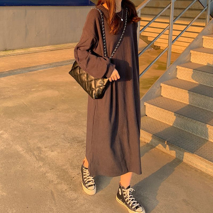 Women Elegant Maxi Dress with Long Sleeves and Textured Design