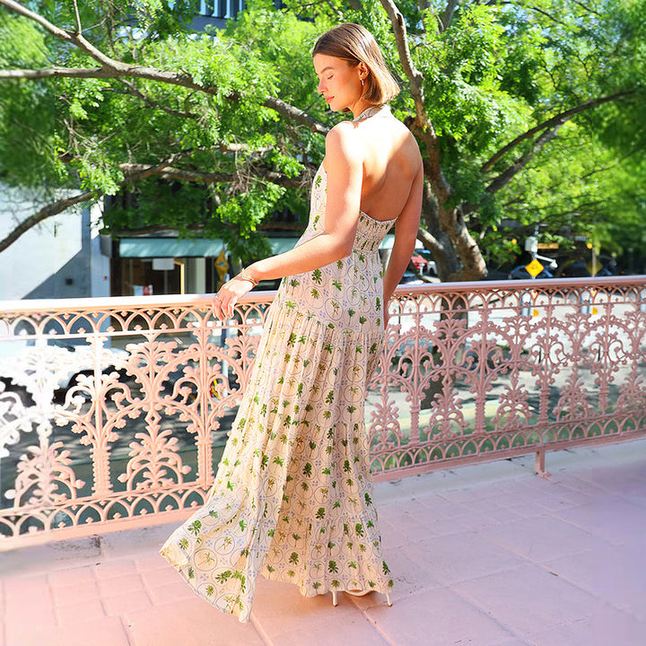 Women’s maxi dress with playful halterneck design and floral pattern mix Lisslune