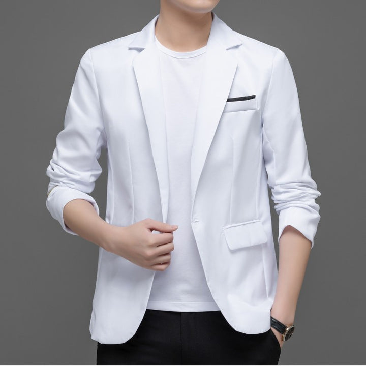 Men's modern blazer with an elegant fit and practical pockets Lisslune