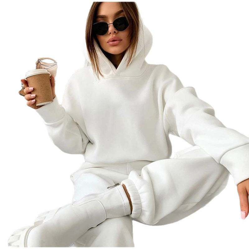 Women’s casual hoodie jumpsuit with practical pockets and modern cut Lisslune