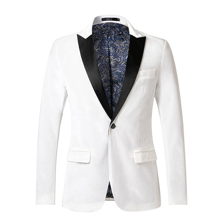Men's elegant velvet blazer with luxurious details Lisslune