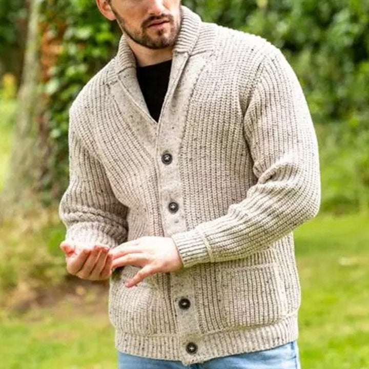 Men's cardigan with modern cut and practical pockets Lisslune