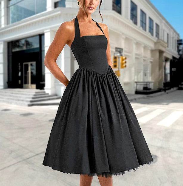 Ladies Elegant Halterneck Dress with Voluminous Skirt and Integrated Tulle Lisslune