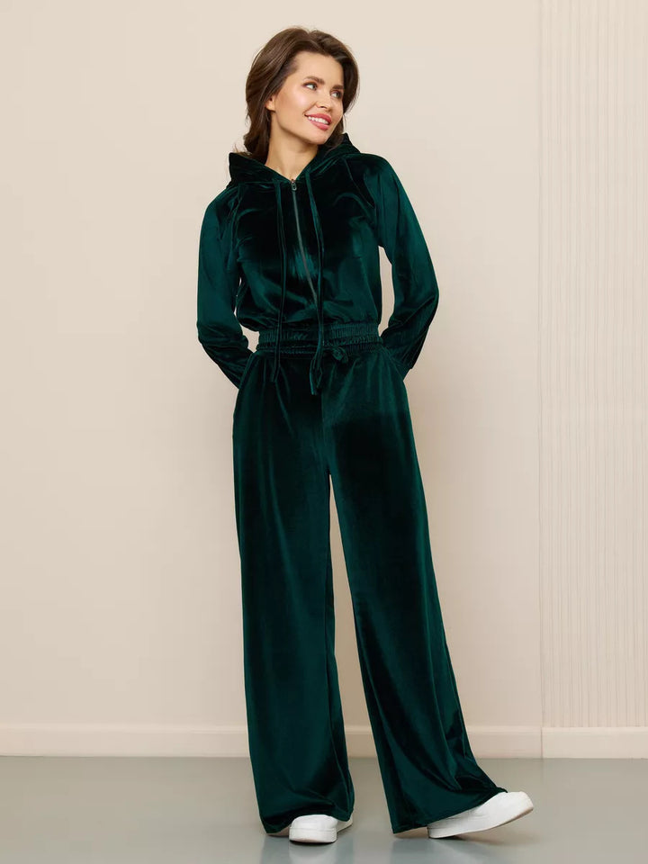 Ladies fashionable velour loungewear set with cropped jacket and wide pants Lisslune