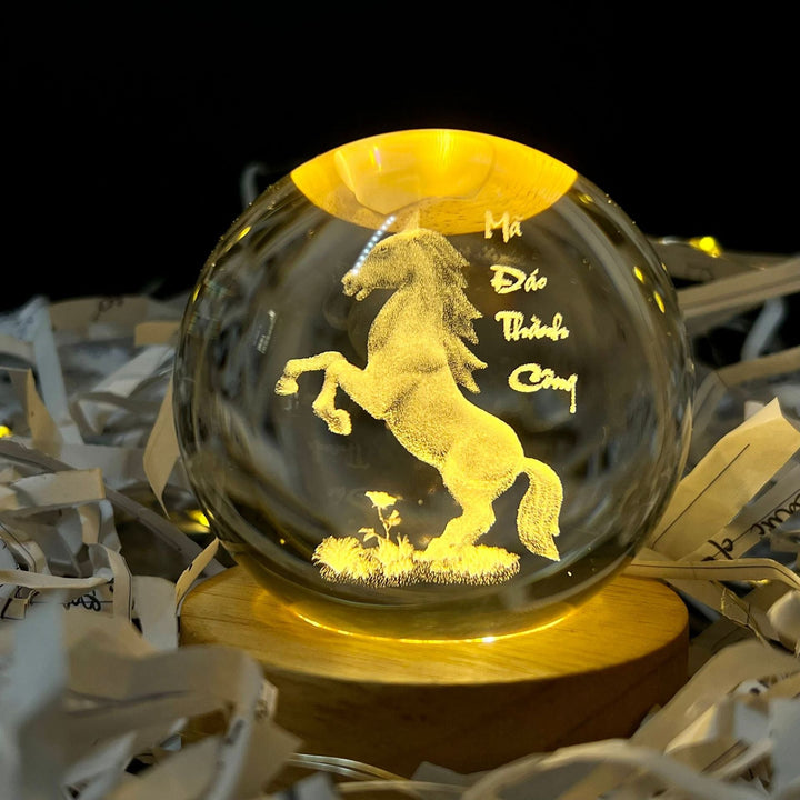 Lisslune | Glowing Moon Crystal Ball
