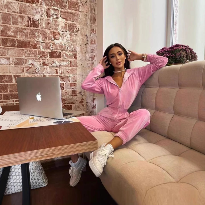 Ladies sporty fleece jumpsuit with hood and elastic waist belt Lisslune