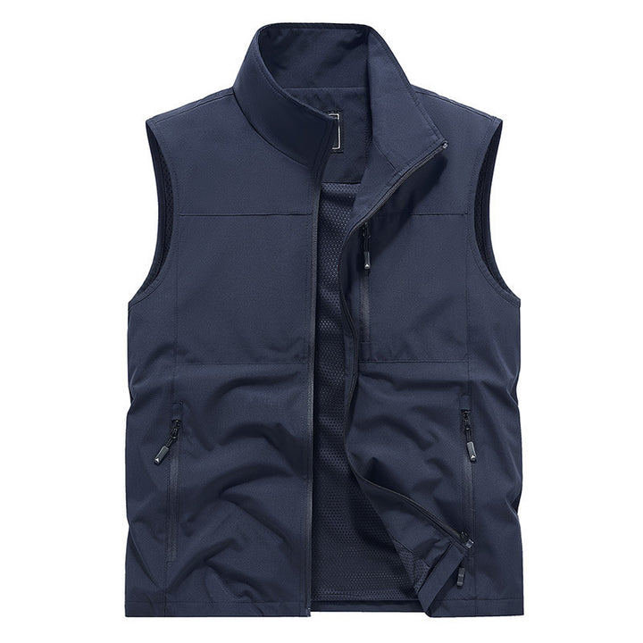 Men's technical outdoor vest with breathable panels and multifunctional pockets Lisslune