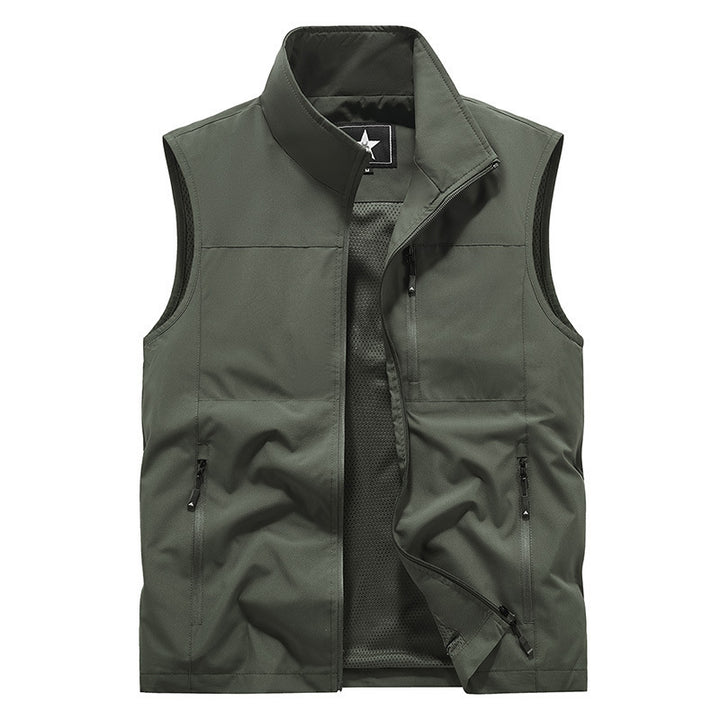 Men's technical outdoor vest with breathable panels and multifunctional pockets Lisslune