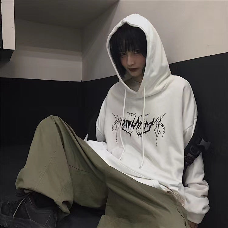 Women's hoodie with modern lettering and casual fit Lisslune