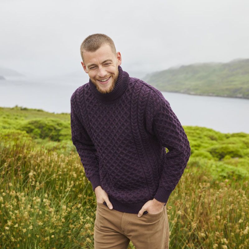 Men's knitted sweater with cable pattern and high collar Lisslune