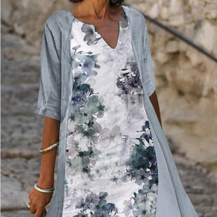 Women's casual dress with floral design and deep V-neck Lisslune