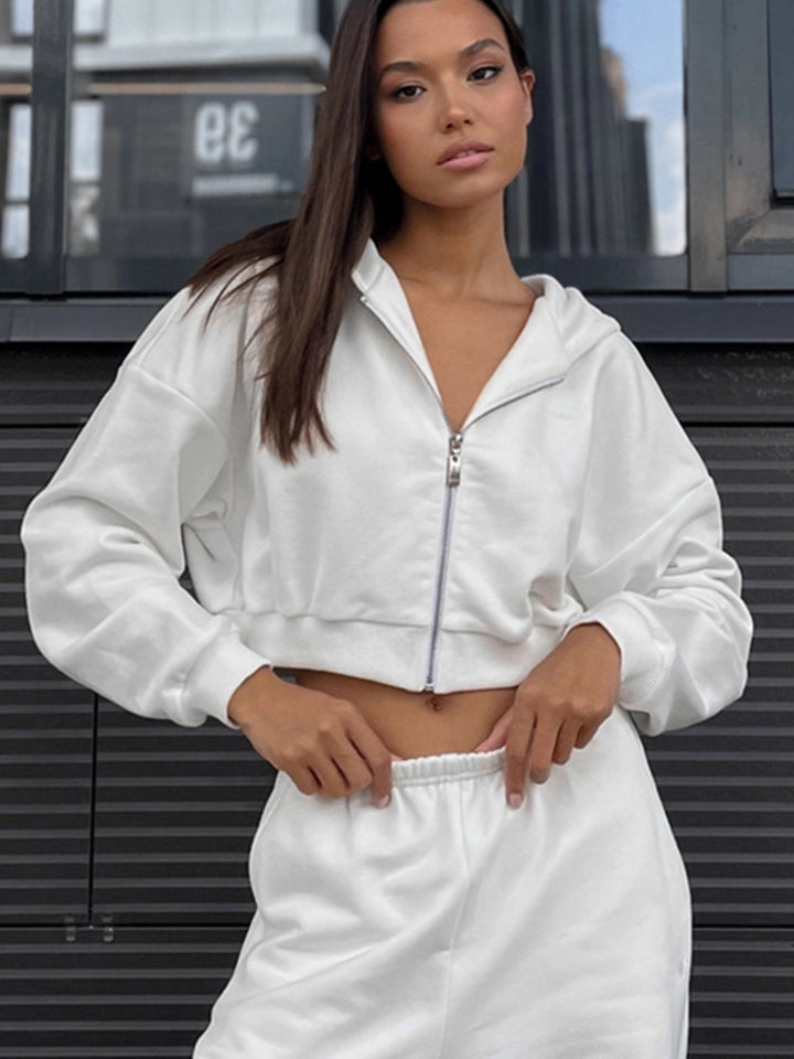 Ladies sporty and casual set with cropped hoodie and short joggers Lisslune