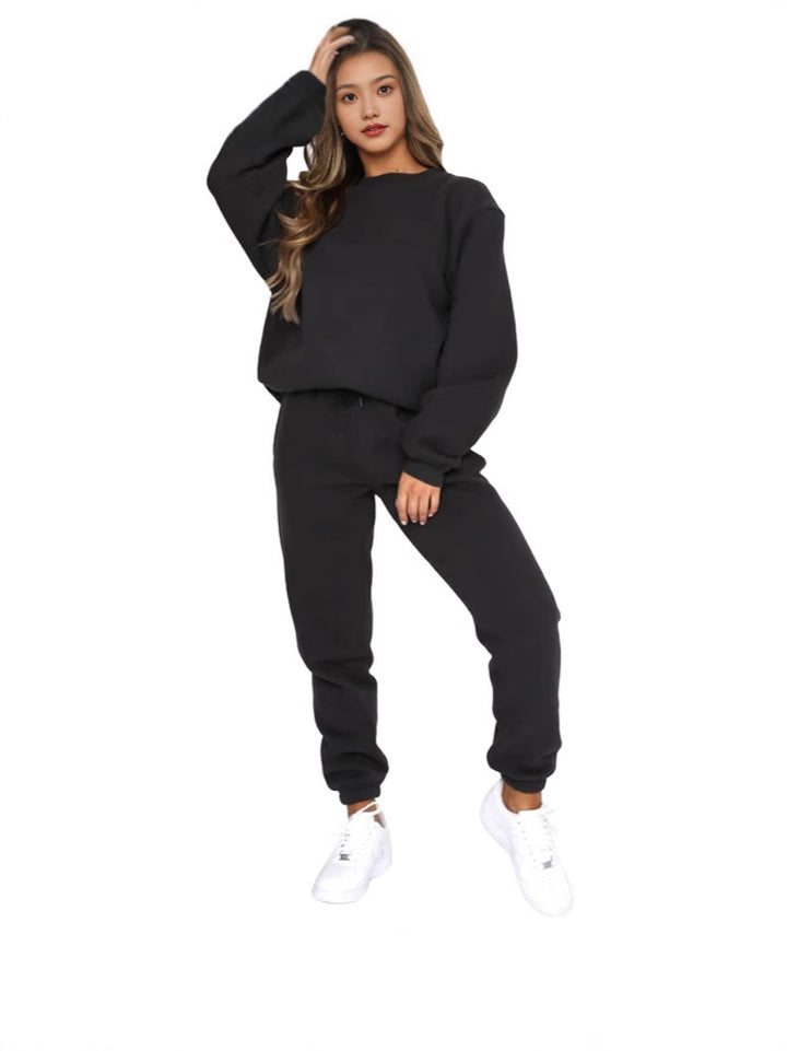 Women’s comfortable tracksuit with modern puff sleeves and elastic waistband Lisslune