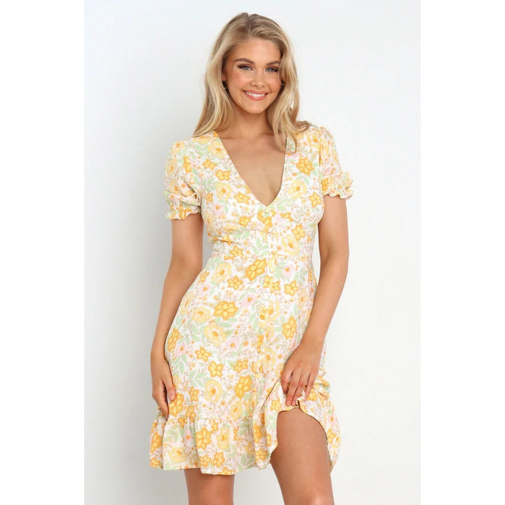 Ladies mini dress in romantic garden style with voluminous sleeves and playful hem