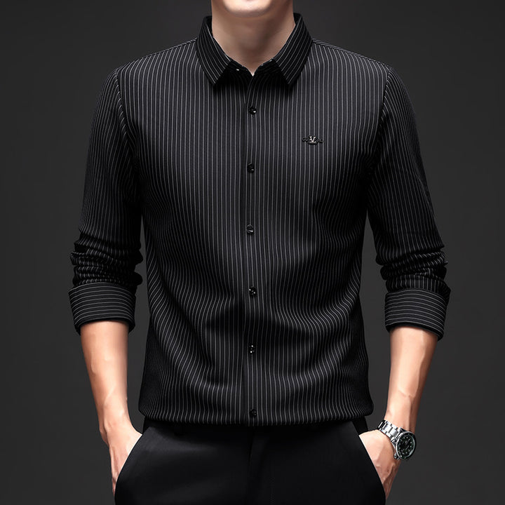 Men's shirt with fine stripe pattern and modern cut Lisslune