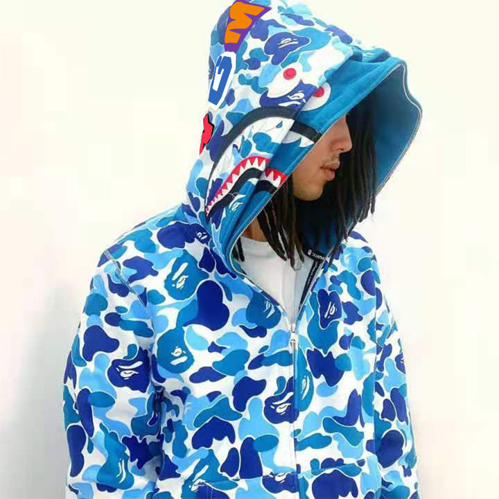 Men's hoodie with a unique camouflage design and a striking zipper Lisslune