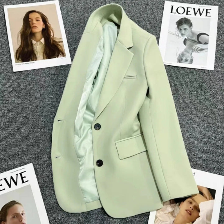 Women's elegant blazer in tailored cut  Lisslune