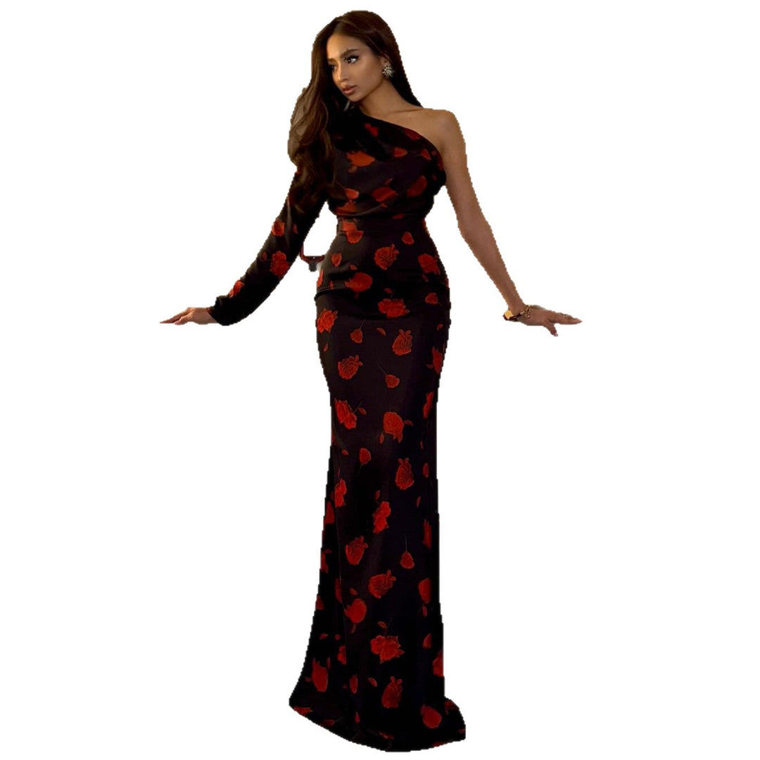 Women’s maxi dress with asymmetric design and elegant floral pattern