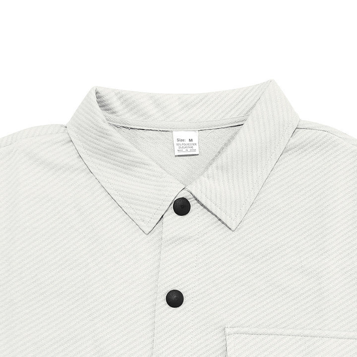 Men's elegant casual top with structured design and practical chest pocket Lisslune