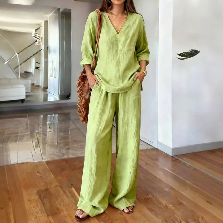 Women's Lightweight Summer Pants with Loose Fit and V-Neck Shirt Lisslune