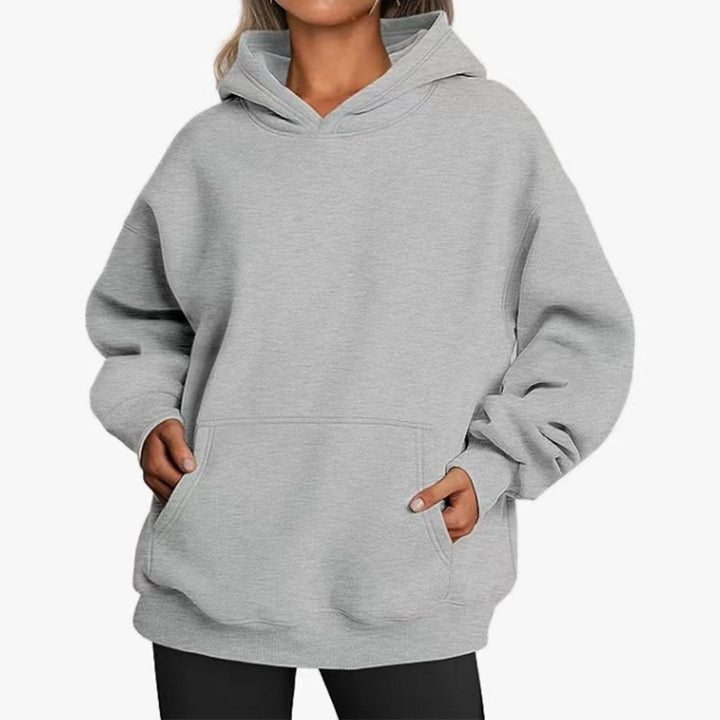 Women's oversized hoodie with practical kangaroo pockets and soft inner lining Lisslune