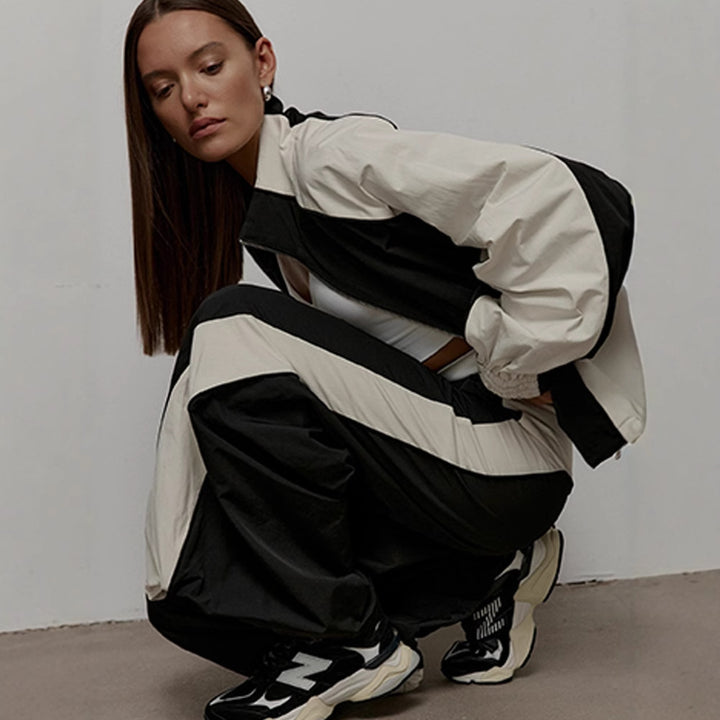 Womens sporty jacket with high collar and zipper Lisslune