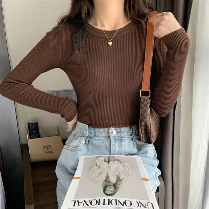 Women elegantly cut long sleeve top made of ribbed knit Lisslune