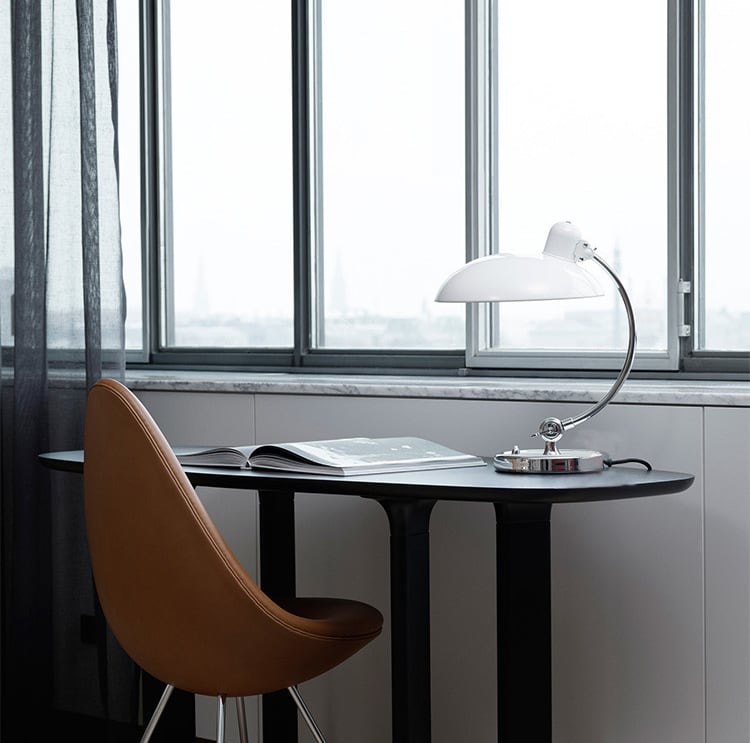Lisslune | Bauhaus KI Classic Table Lamp Model