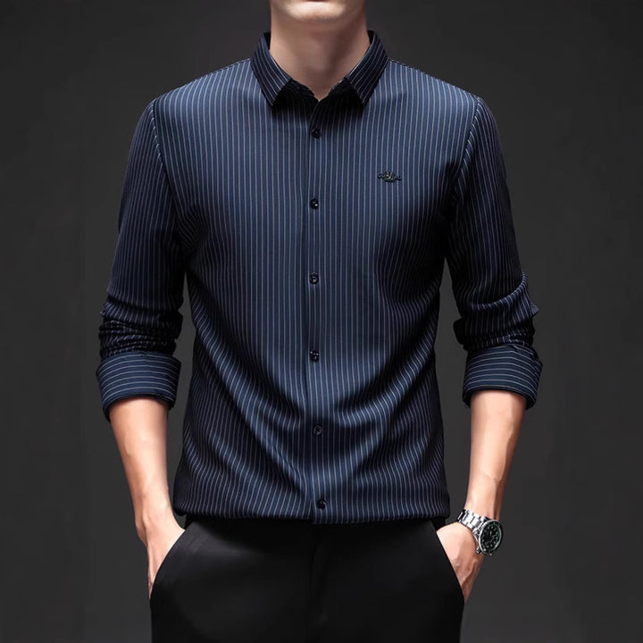 Men's shirt with fine stripe pattern and modern cut Lisslune