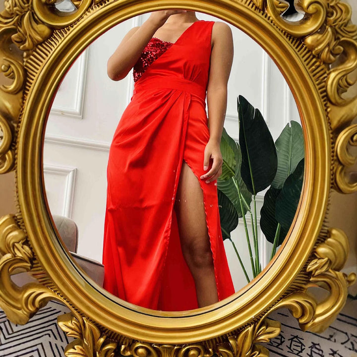 Ladies Glamorous Evening Dress with Asymmetrical Design and Shimmering Sequins Lisslune