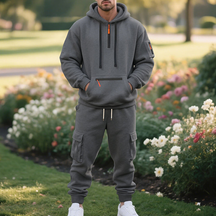 Men's tracksuit with practical pocket design Lisslune